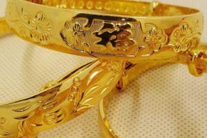 手镯dnf哪个好看_圆条手镯多粗好看